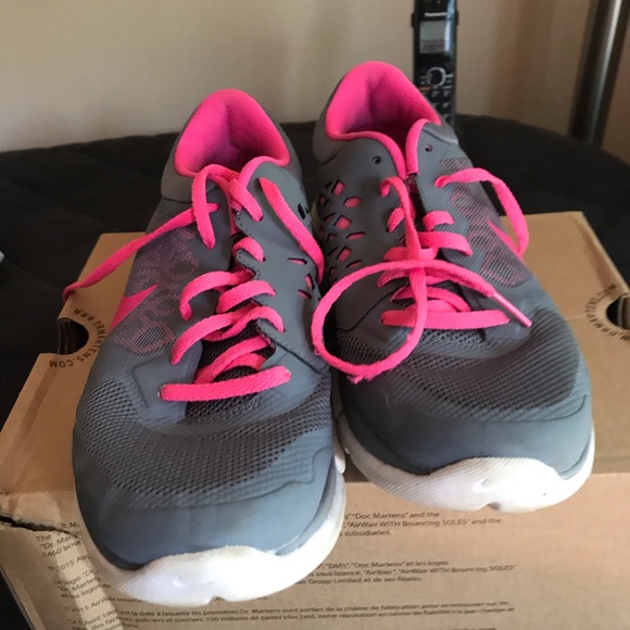 Nike sneakers - Picture 2 of 8